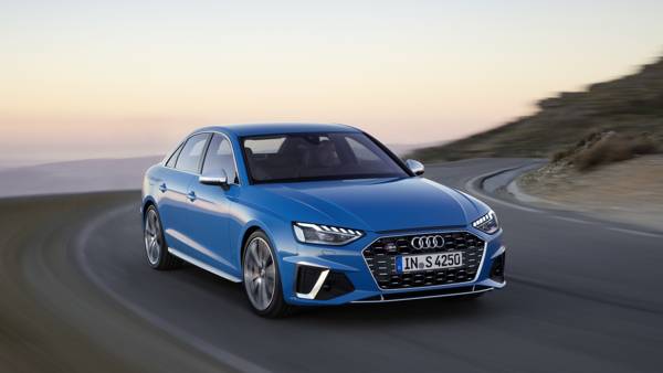 Audi S4 blauw groningen 01