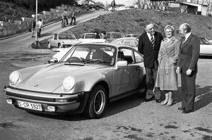 70 jaar Porsche fabrieksafleveringen in Stuttgart-Zuffenhausen