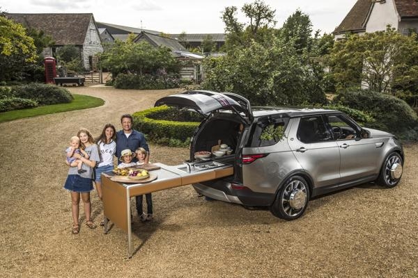 Land Rover Discovery als droomkeuken voor topkok Jamie Oliver