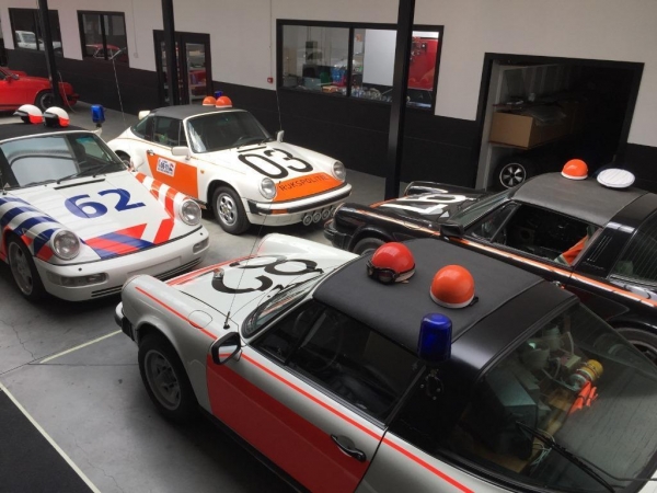 Gespot op Marktplaats: een unieke collectie originele ex-RIJKSPOLITIE/RIJKSWACHT-GENDARMERIE Porsches!