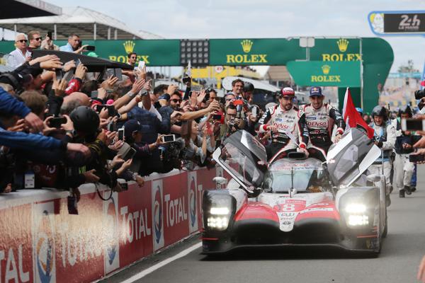 05 Toyota GAZOO Racing pakt historische 1 2 overwinning op Le Mans 2018