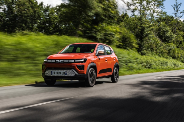 Rijden met de nieuwe Dacia Spring: aantrekkelijker dan ooit