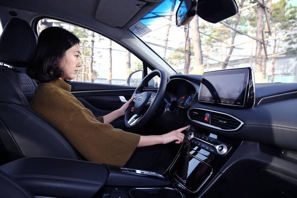 Hyundai introduceert vingerafdrukscanner in Santa Fe
