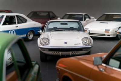 Mazda Cosmo met rotatiemotor 50 jaar geleden geintroduceerd