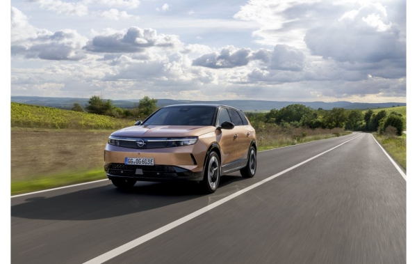 Opel opent orderboeken voor de nieuwe Grandland Electric Long Range met 694 kilometer actieradius