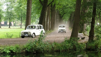 RENAULT 4 CLUB NEDERLAND viert dertigste verjaardag met  unieke toerrit door heel Nederland