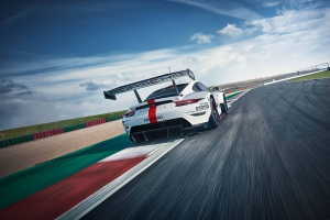 Porsche verdedigt wereldtitel met compleet nieuwe 911 RSR