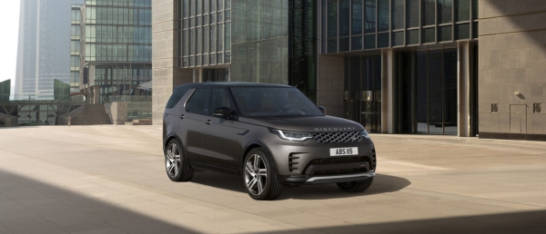 LAND ROVER VIERT 35 JAAR DISCOVERY MET JUBILEUMUITVOERING EN KRACHTIGE NIEUWE MOTOR