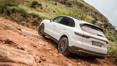 Laatste tests voor nieuwe Porsche Cayenne Hybrid